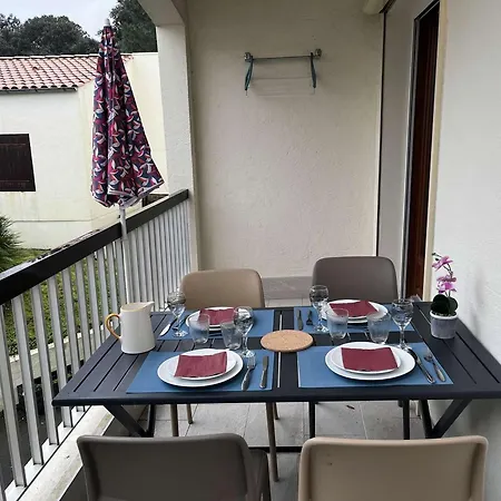 2 Pieces Avec Balcon, Piscine, Proche A - 4 Couchages - Fr-1-246a-182 *